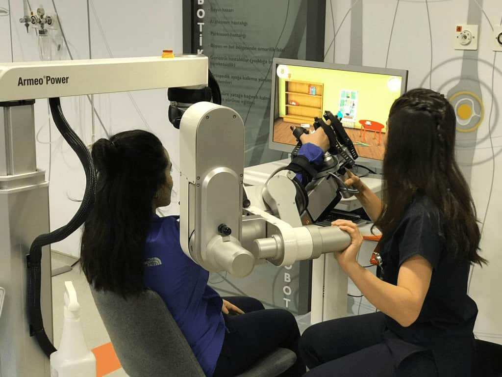 Etkili İnme - Felç Tedavisinde Robotik Rehabilitasyon Ne Kadar Önemlidir?