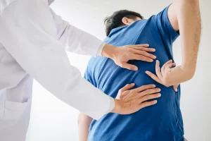 bel ağrısında ne zaman doktora görünmeli